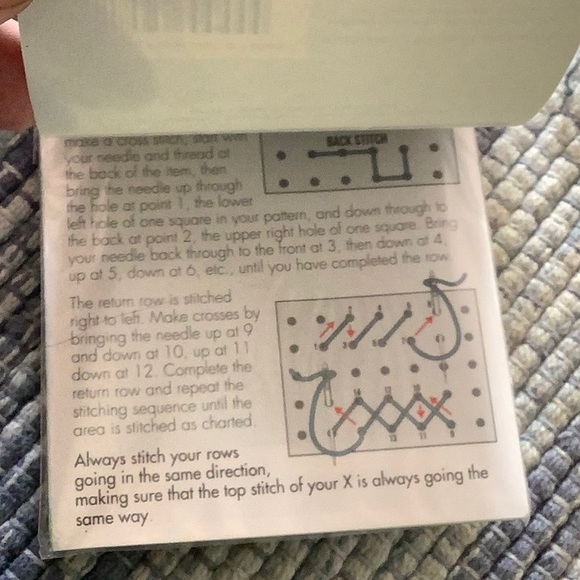 2 craft sets cross stitch plus string - Picture 7 of 12